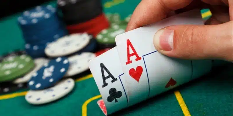 Các vòng chơi diễn ra theo trình tự nào trong một trận Poker